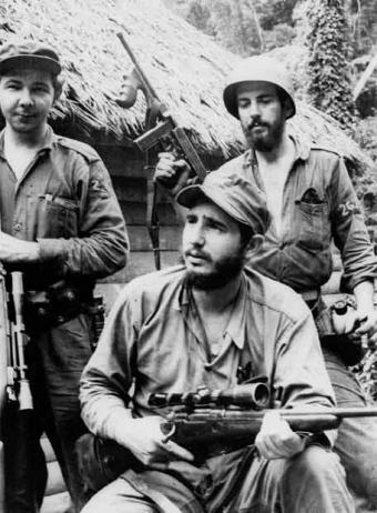 03 Raul Fidel Castro Camilo Cienfuegos.jpg - Raul e Fidel Castro con Camilo Cienfuegos
